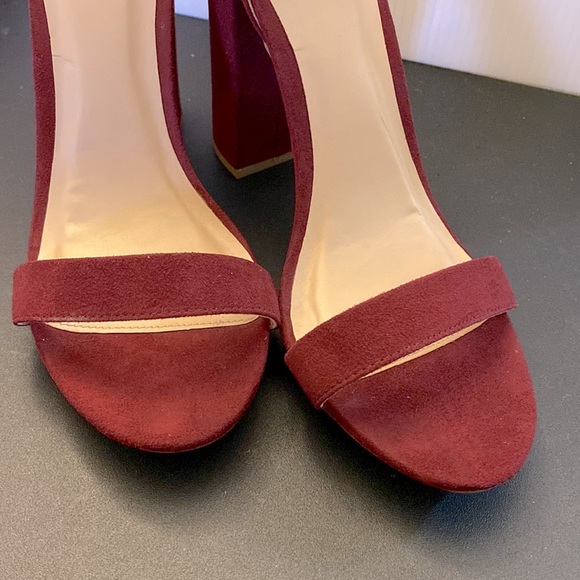 Women's High Chunky Heel Buckle Ankle Strap Sandals - Picture 4 of 9